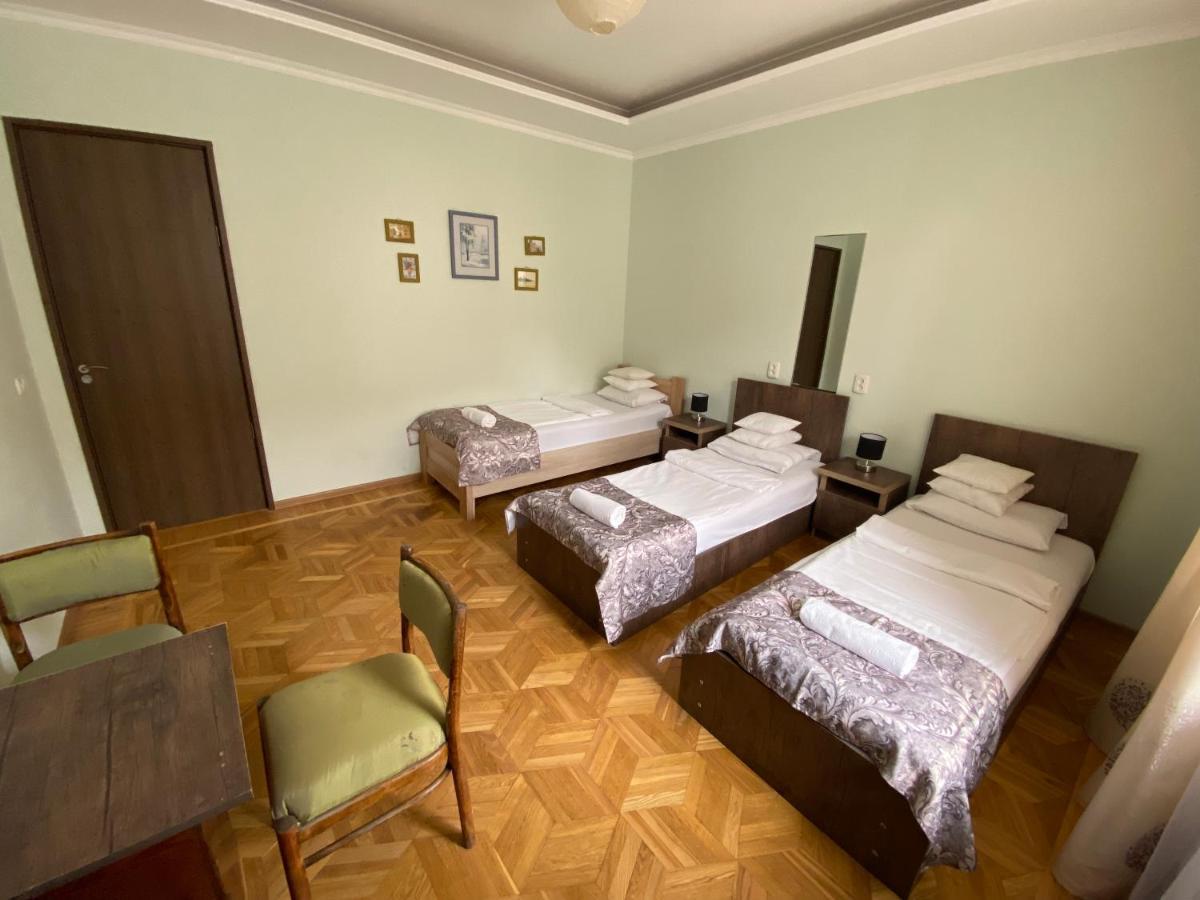 Aloft House Hotell Kutaisi Eksteriør bilde