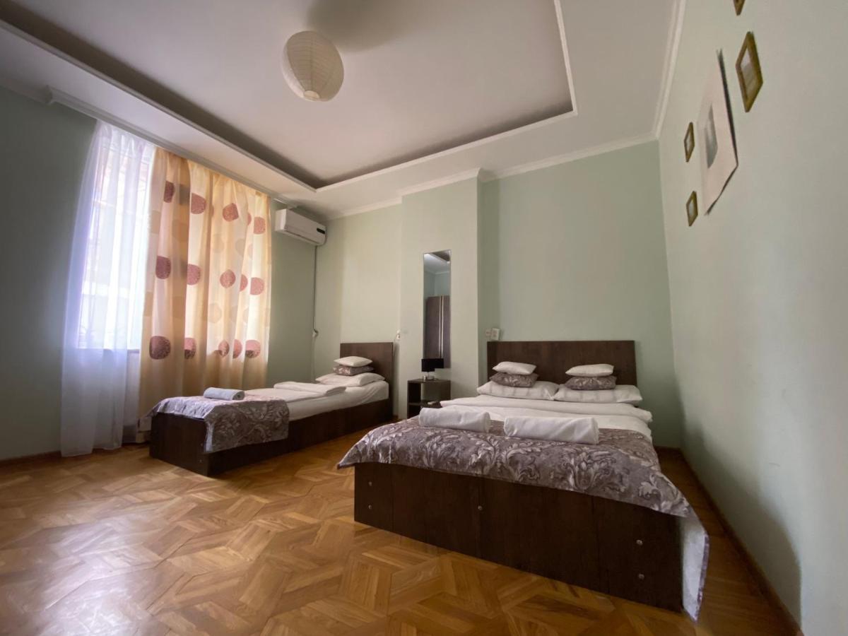 Aloft House Hotell Kutaisi Eksteriør bilde
