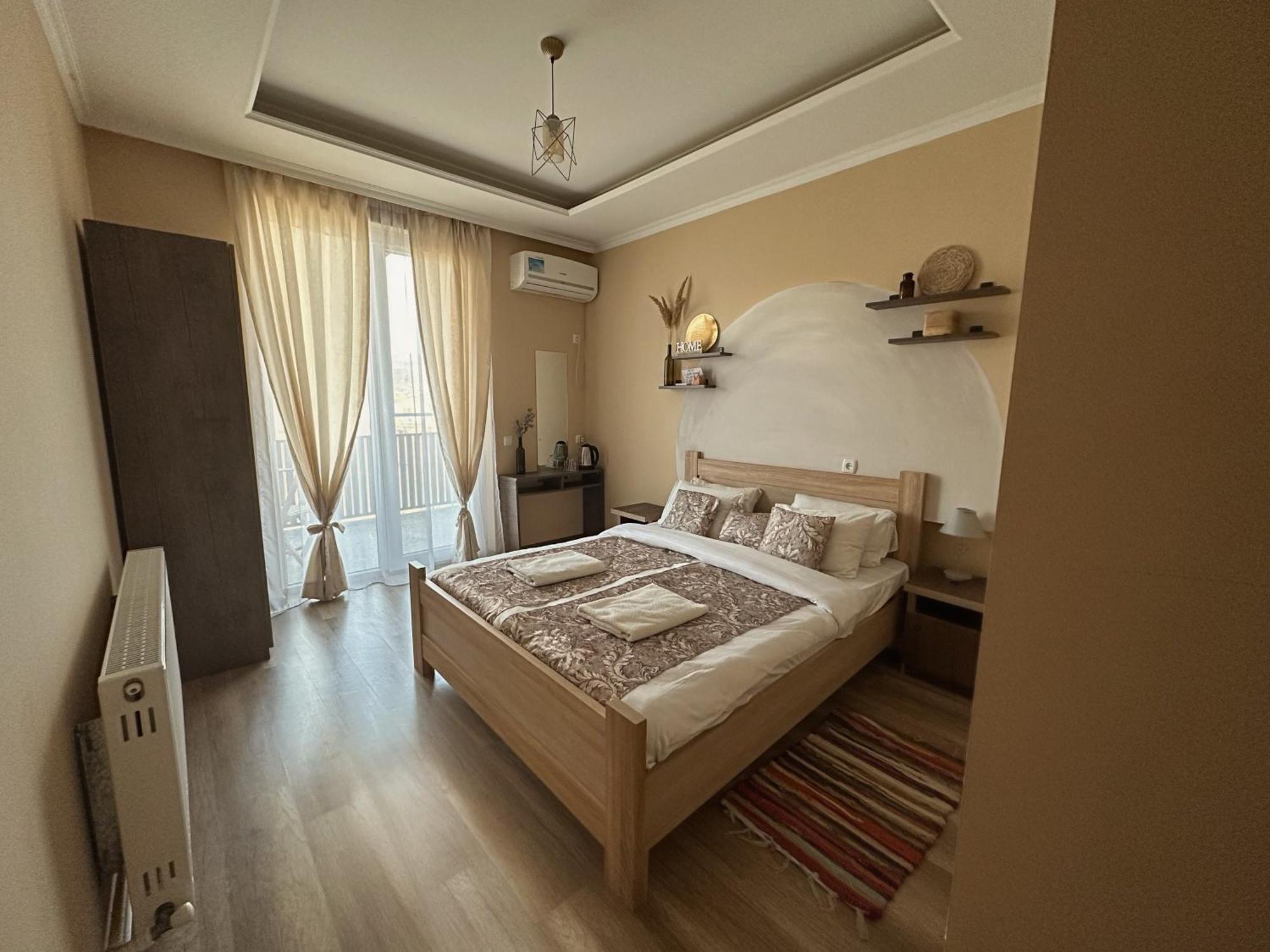 Aloft House Hotell Kutaisi Eksteriør bilde