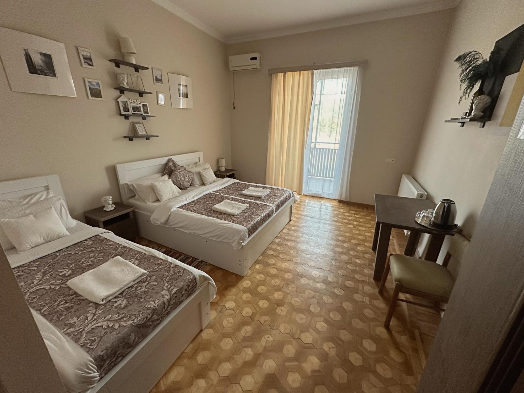 Aloft House Hotell Kutaisi Eksteriør bilde