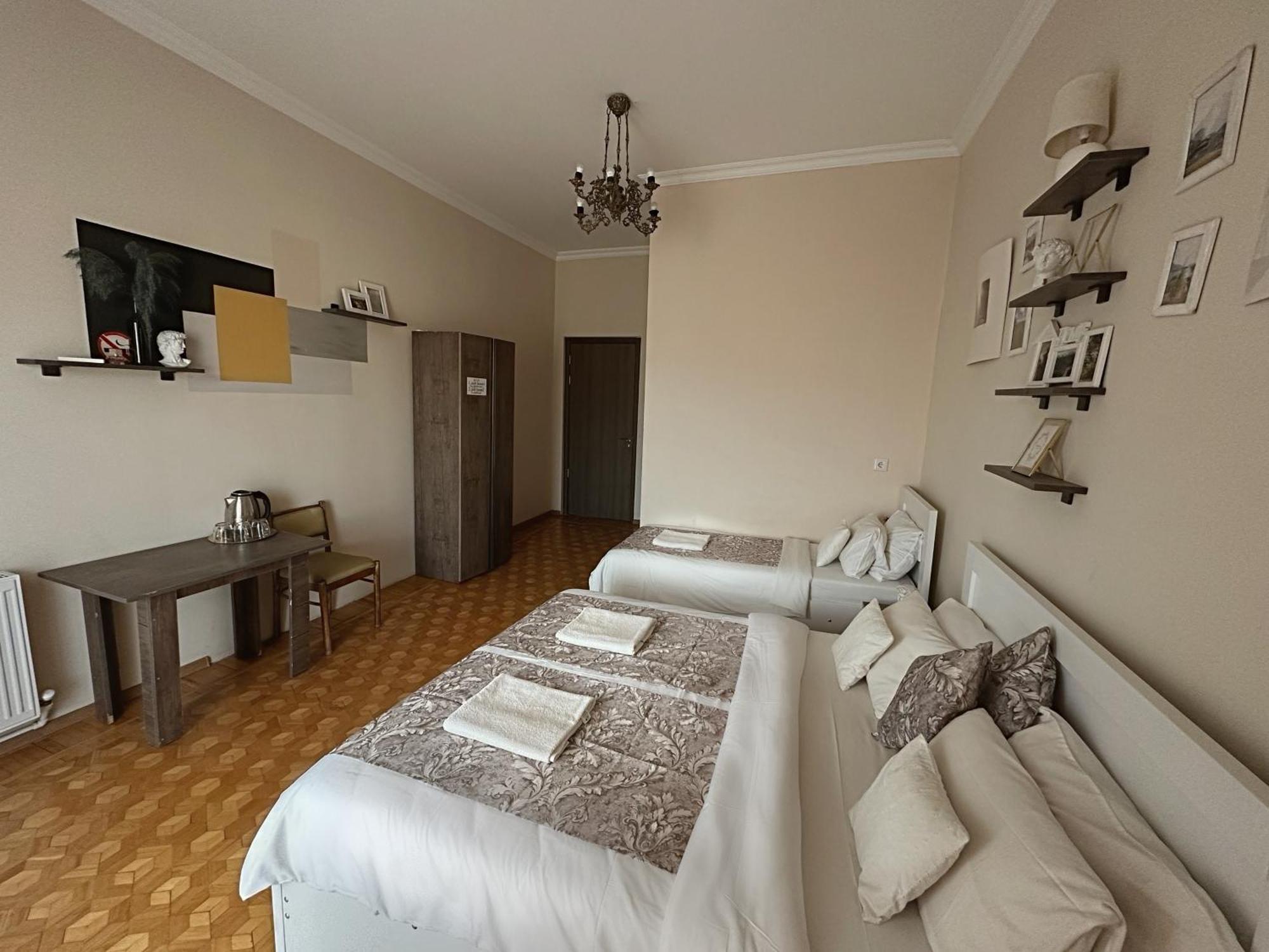 Aloft House Hotell Kutaisi Eksteriør bilde
